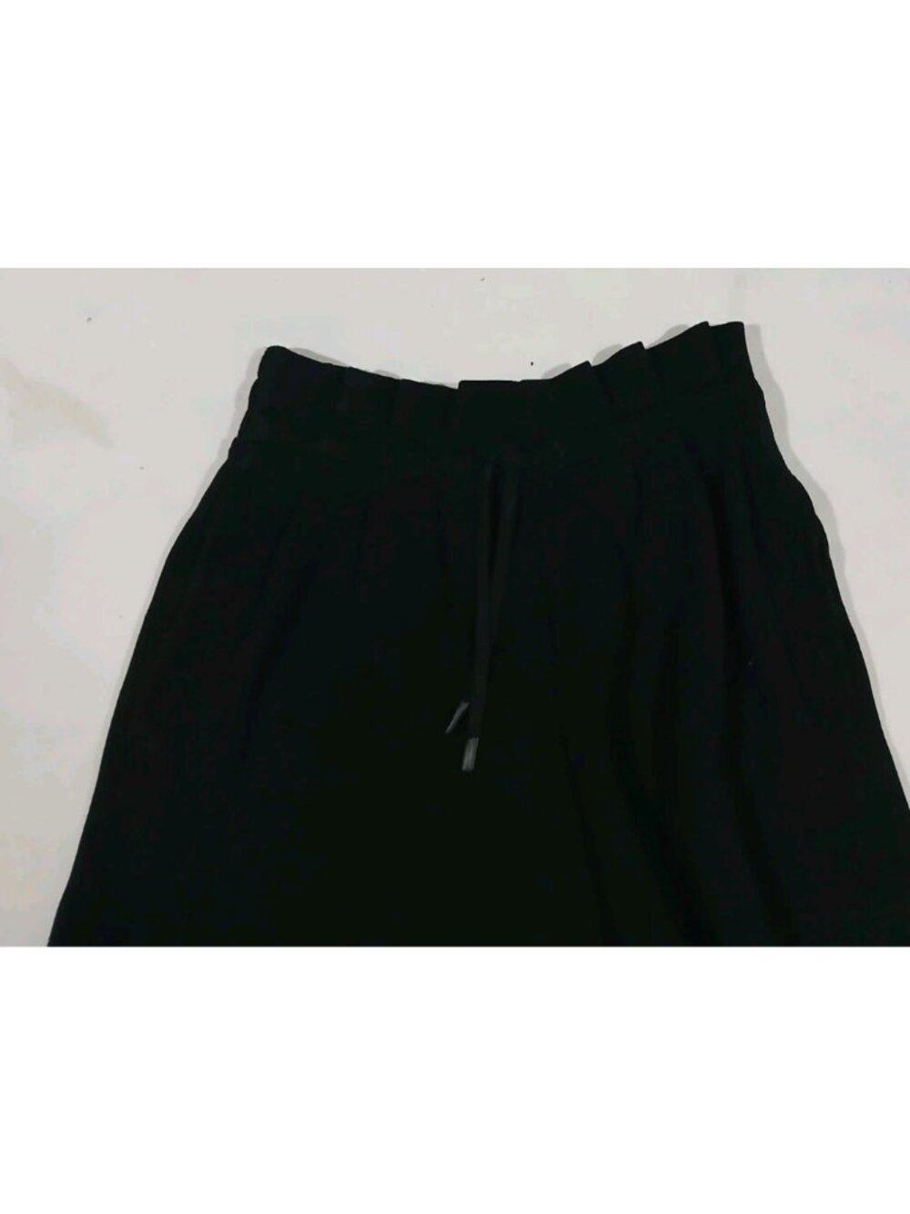 Varley Claude High Rise Shorts - Picture 2 of 8